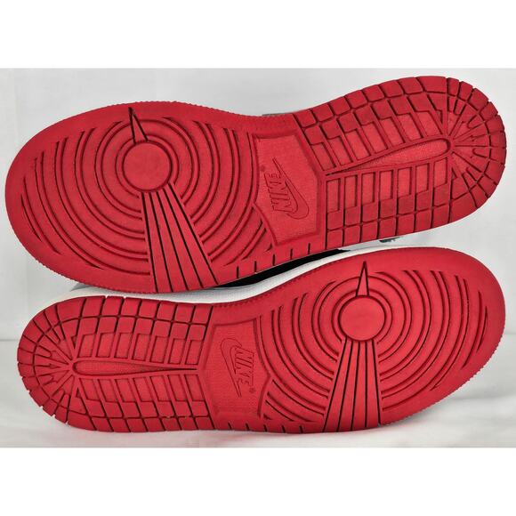 NIKE AIR JORDAN 1 MID BLACK/CEMENT GREY-FIRE RED SNEAKER - SIZE 4.5Y DQ8423-006 - Picture 5 of 10